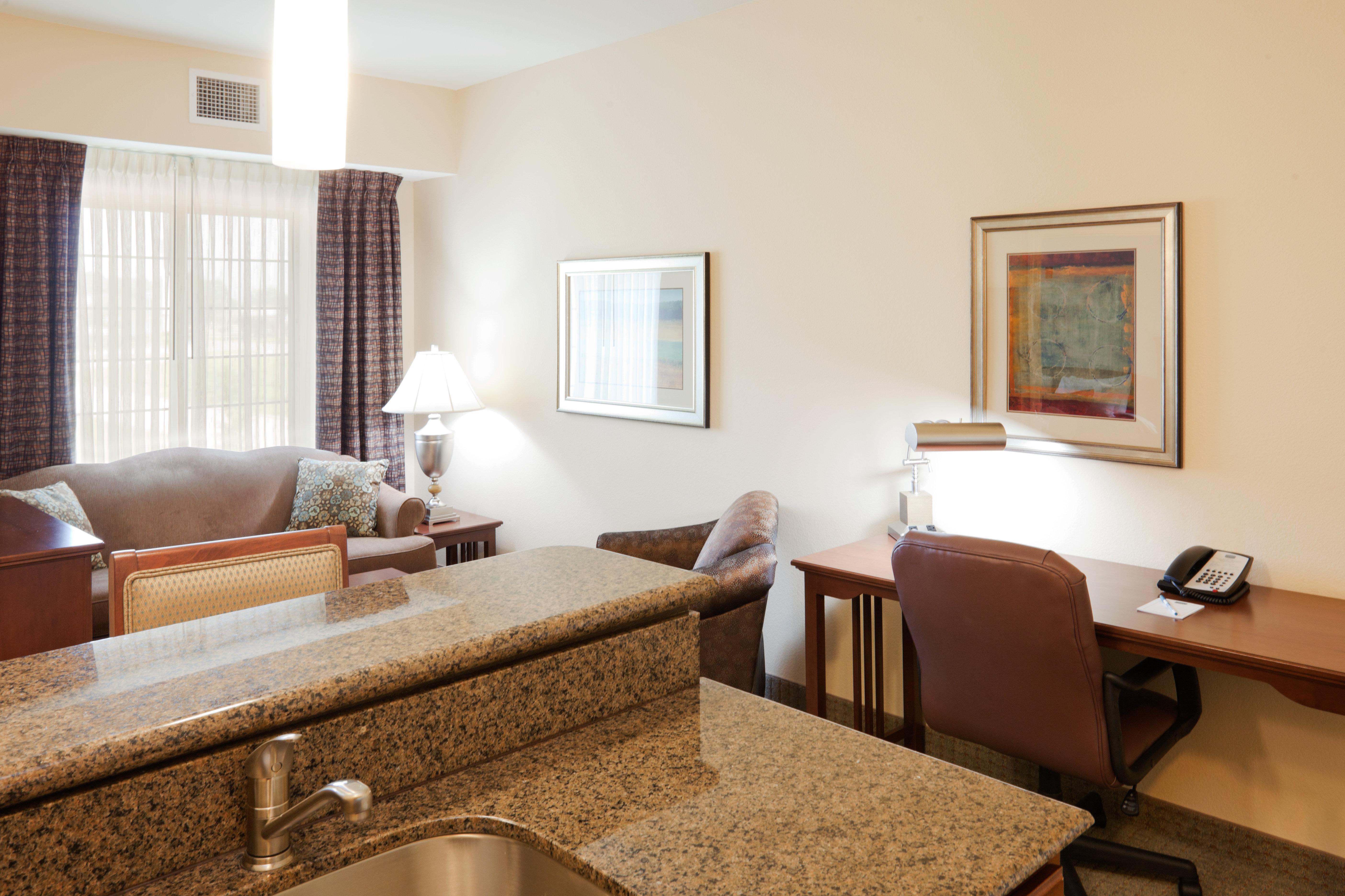 Staybridge Suites Lafayette-Airport By Ihg Номер фото