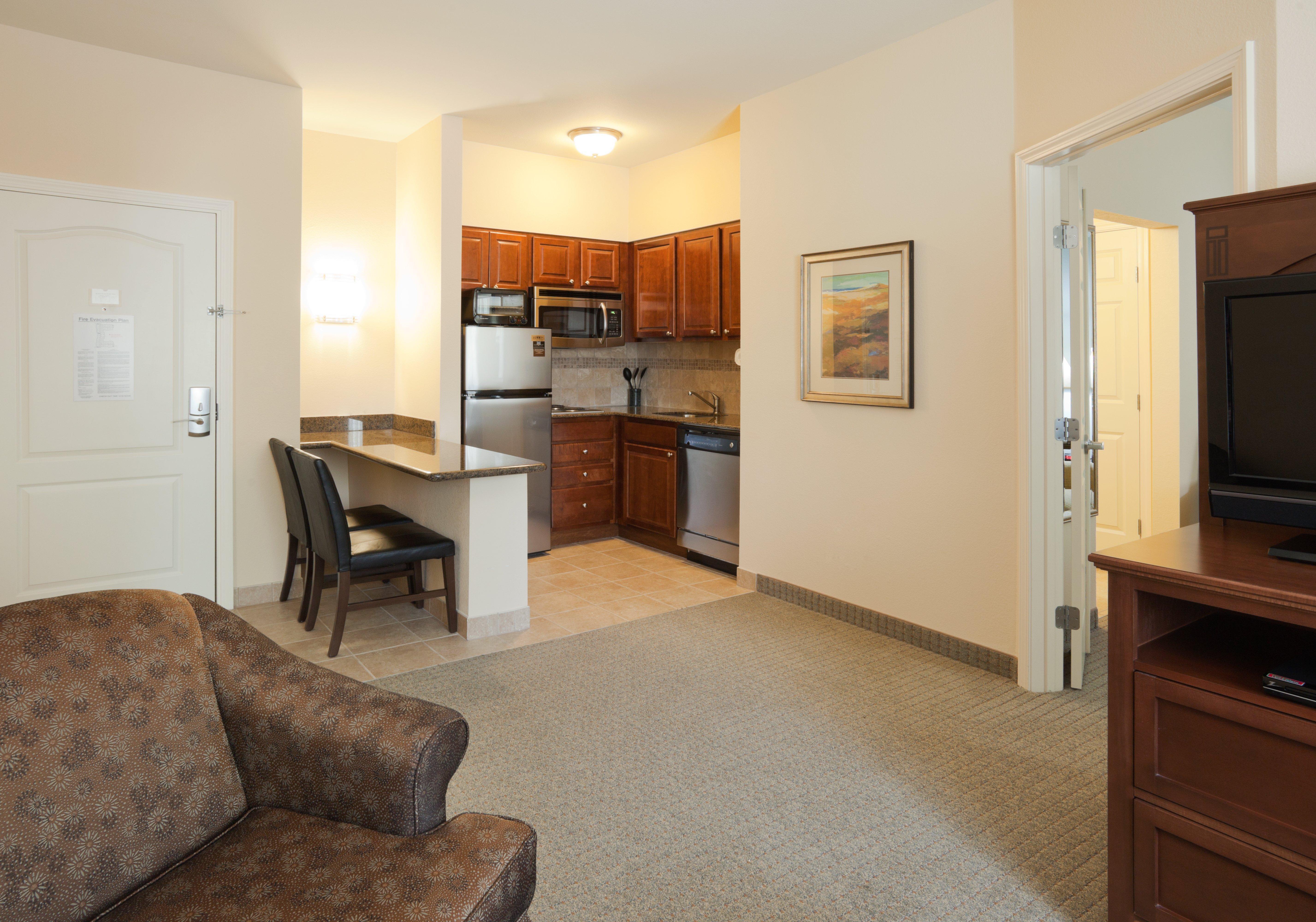 Staybridge Suites Lafayette-Airport By Ihg Номер фото