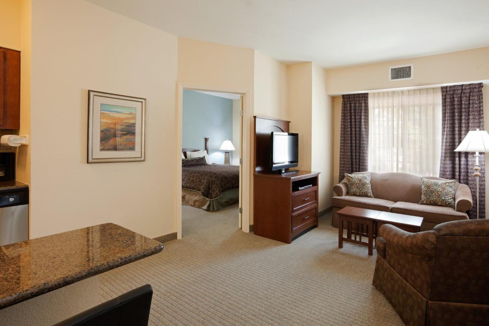 Staybridge Suites Lafayette-Airport By Ihg Екстер'єр фото
